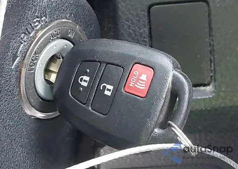 2013 Toyota Rav4 Xle z USA, uszkodzony, nr VIN JTMRFREV5DD038613